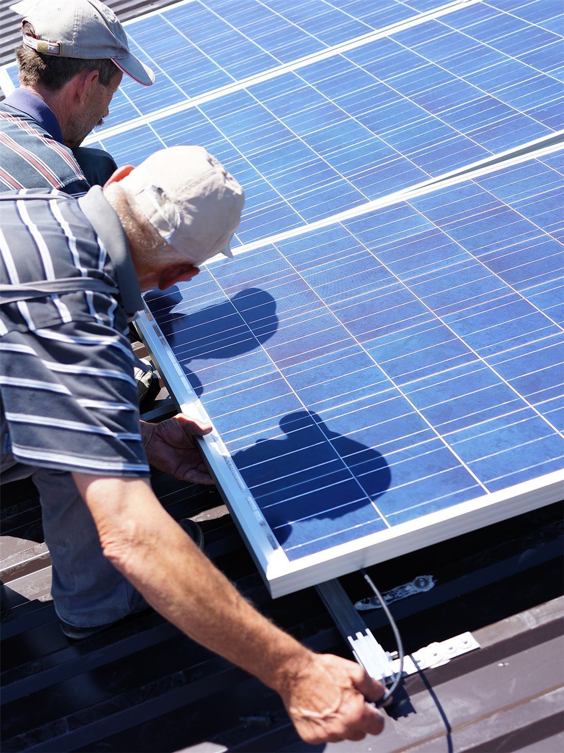 Pose de panneaux photovoltaïques en surimposition · Yvelines